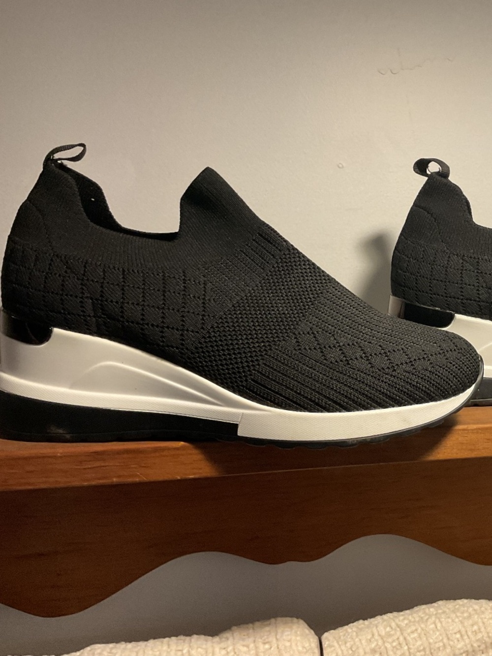 Kelly and Kate size 9